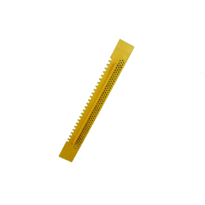 Porte d'entrée jaune en...