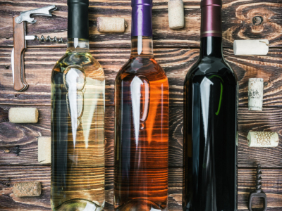 5 accessoires indispensables pour savourer votre vin à la maison cet été